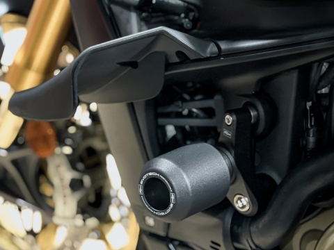 DUCATI STREETFIGHTER V4S VỪA ĐẬP THÙNG VỚI LOẠT OPTION CỰC KHỦNG 