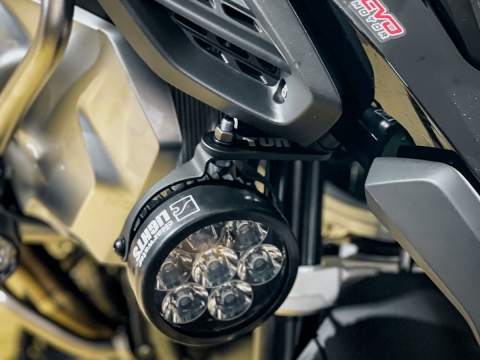 BMW R1250GSA PHIÊN BẢN KỈ NIỆM SẴN SÀNG LÊN TOUR 